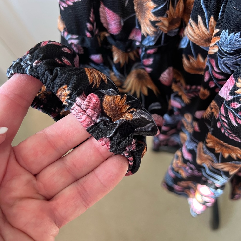 Style & Co. Long Tunic Style Blouse~ - Picture 5 of 10